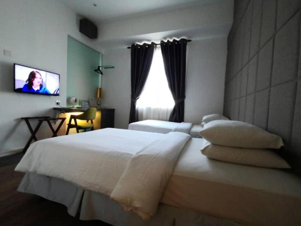 The Ardens Hotel - Austin Johor Bahru Esterno foto
