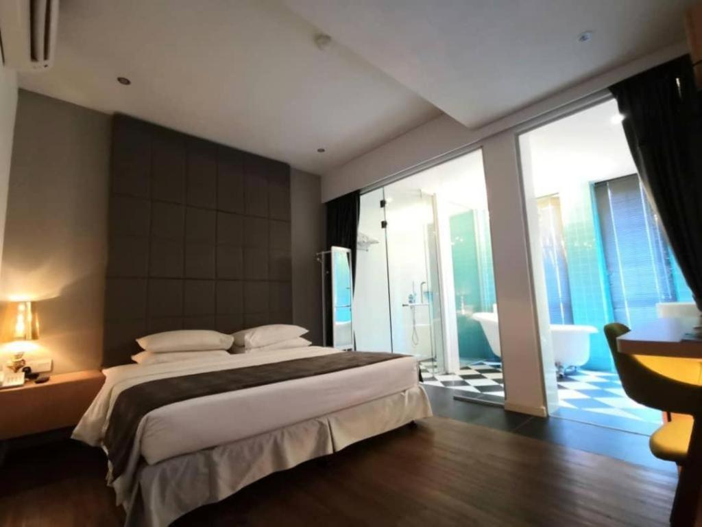 The Ardens Hotel - Austin Johor Bahru Esterno foto