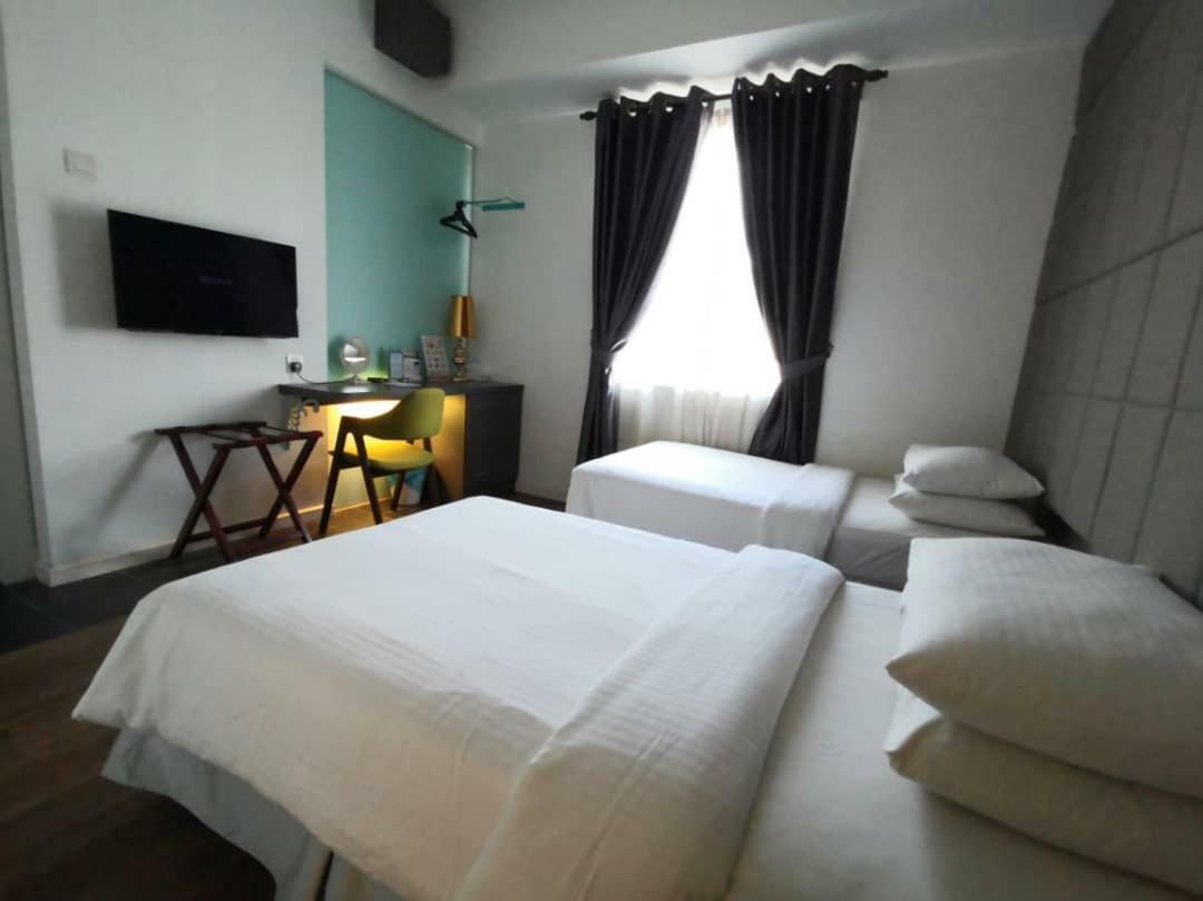 The Ardens Hotel - Austin Johor Bahru Esterno foto