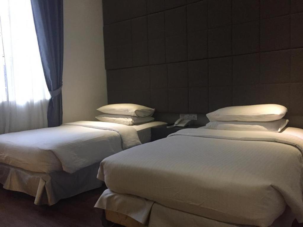 The Ardens Hotel - Austin Johor Bahru Esterno foto